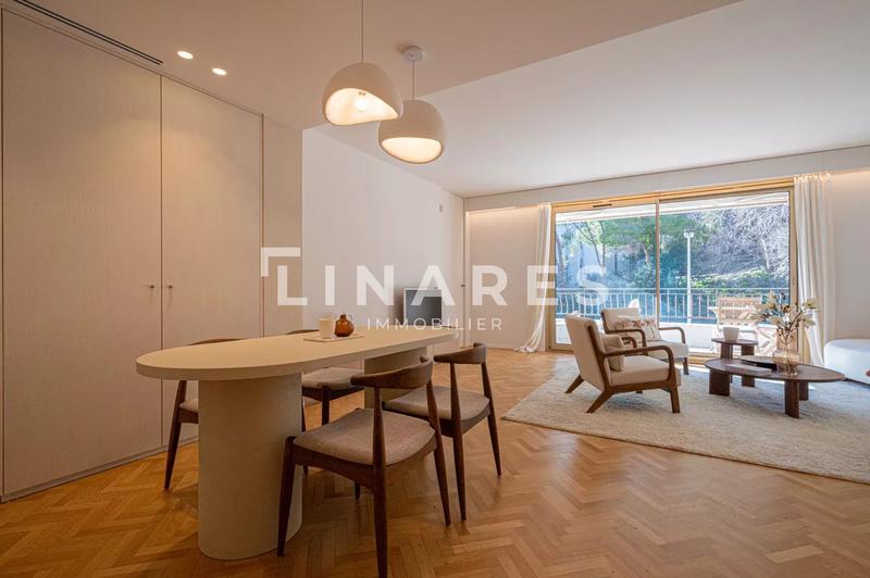 Appartement - 98 m² - 4 pièces