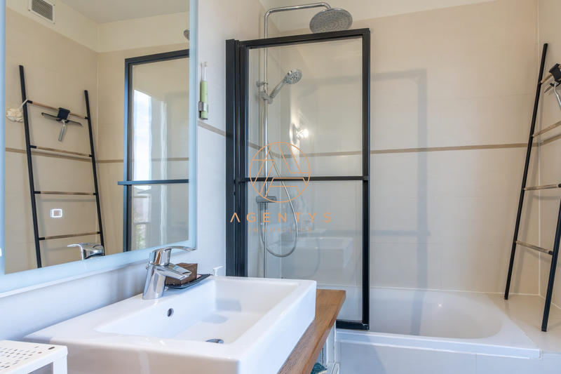 Maison - 74 m² - 4 pièces