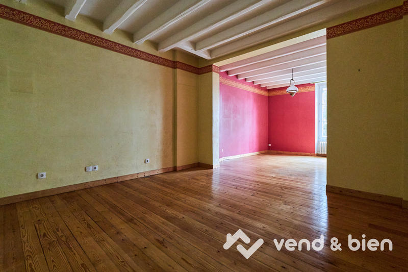 Maison - 179 m² - 7 pièces