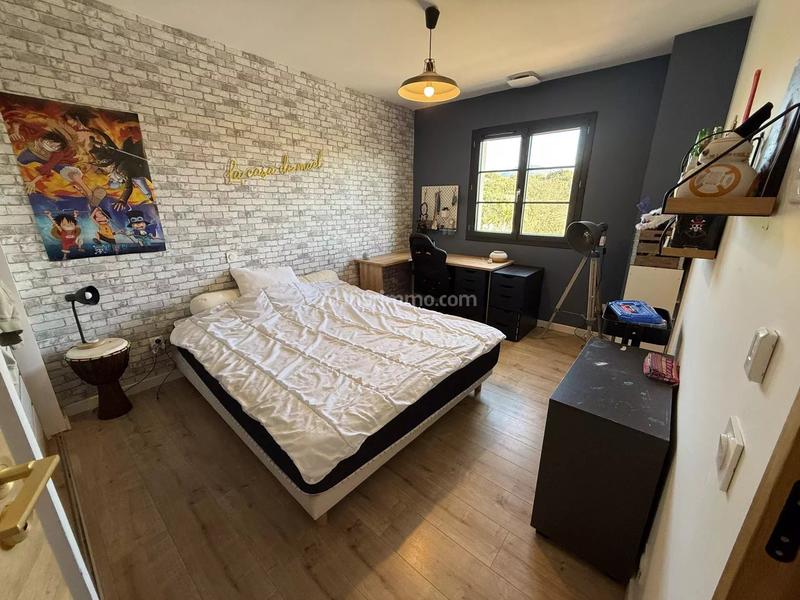 Maison - 212 m² - 8 pièces