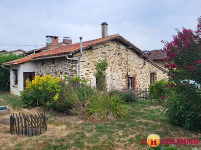 Maison traditionnelle - 86 m² - 4 pièces