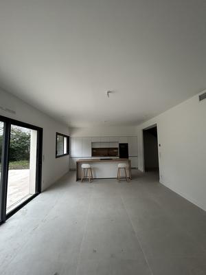 Maison contemporaine - 192 m² - 7 pièces