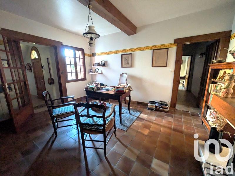 Maison - 235 m² - 10 pièces