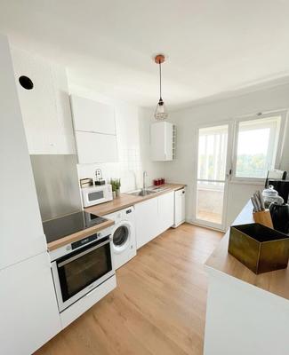 Appartement - 70 m² - 3 pièces