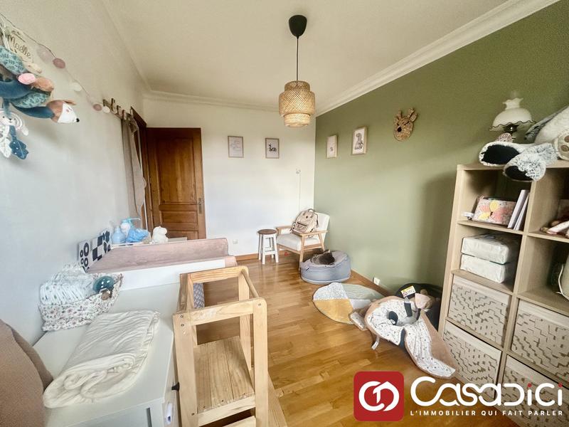 Maison traditionnelle - 110 m² - 5 pièces