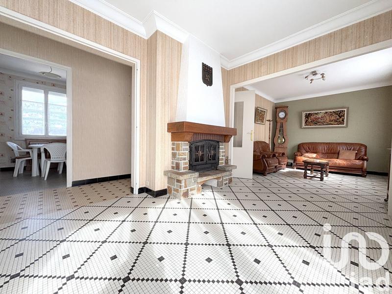 Maison - 90 m² - 4 pièces