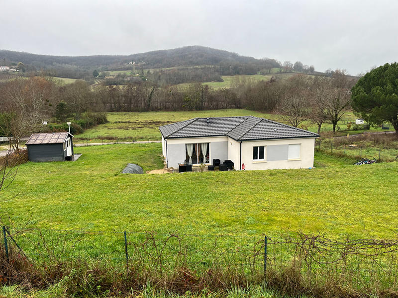 Maison - 90 m² - 4 pièces