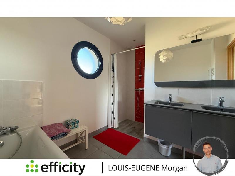 Pavillon - 191 m² - 8 pièces