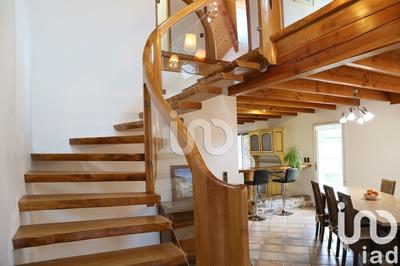 Maison - 213 m² - 6 pièces