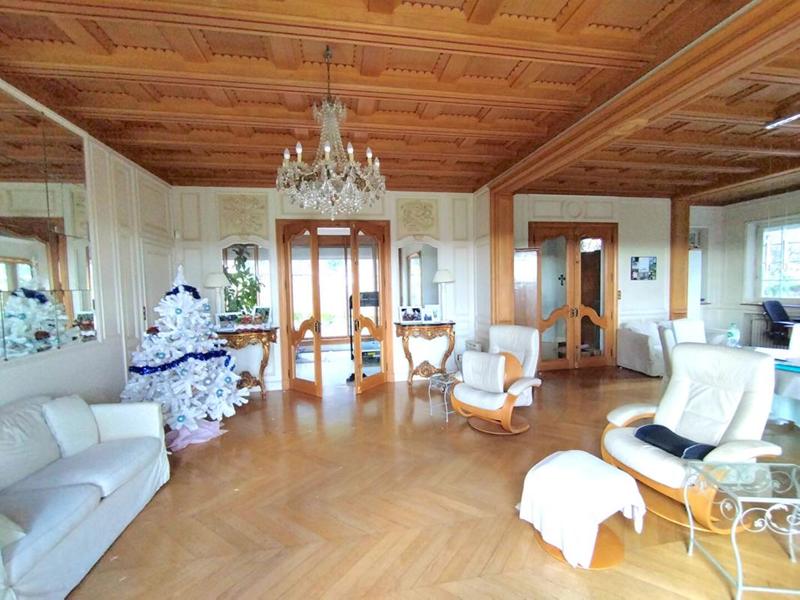 Demeure - 316 m² - 9 pièces
