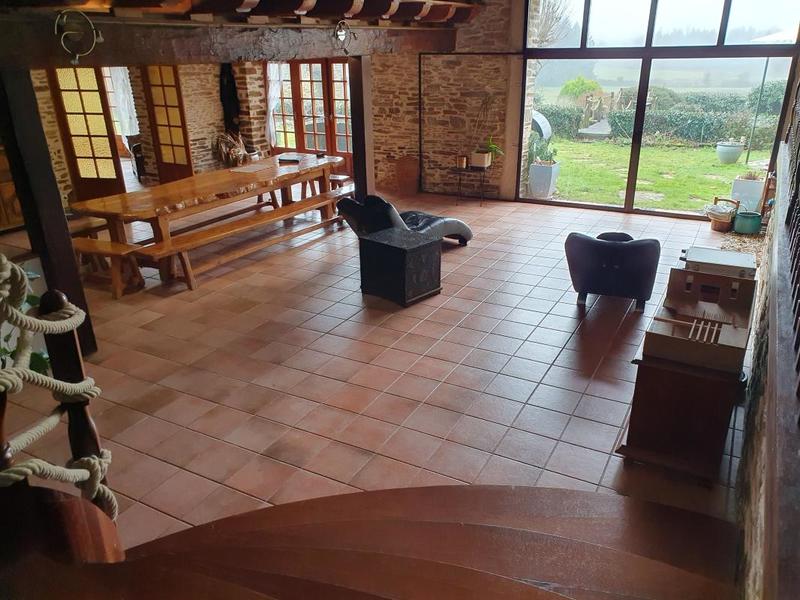 Maison ancienne - 347 m² - 6 pièces