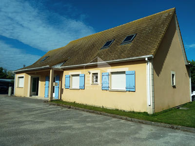 Local commercial - 169 m² - 6 pièces