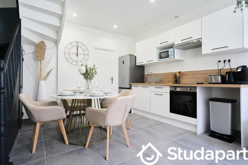 Chambre - 10 m² - 1 pièce