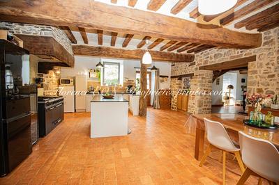 Maison - 218 m² - 5 pièces