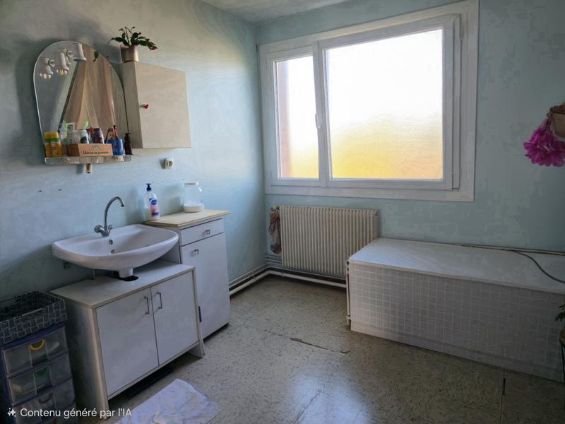 Maison traditionnelle - 82 m² - 5 pièces