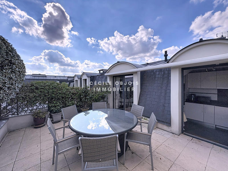 Appartement - 90 m² - 4 pièces