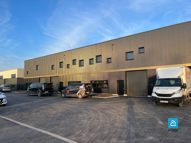 Local d'activités - 360 m²