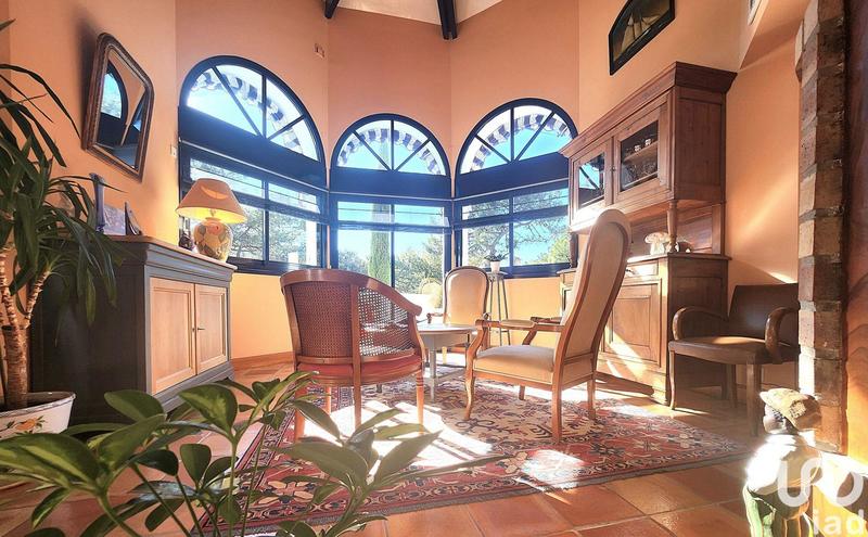 Maison - 180 m² - 5 pièces