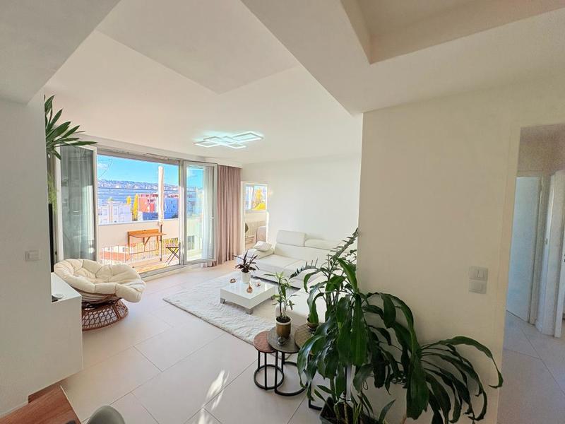 Appartement - 82 m² - 4 pièces