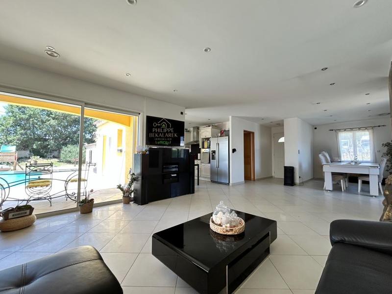 Immeuble - 593 m² - 5 pièces