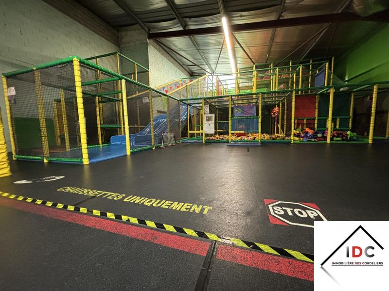 Immeuble - 1 532 m²