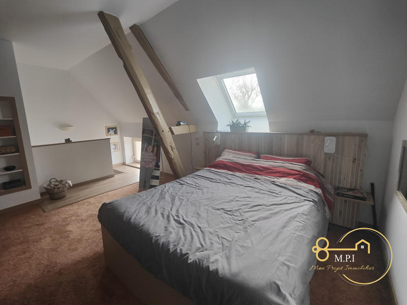 Maison - 175 m² - 9 pièces