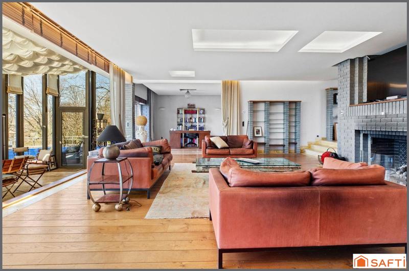 Maison - 464 m² - 14 pièces