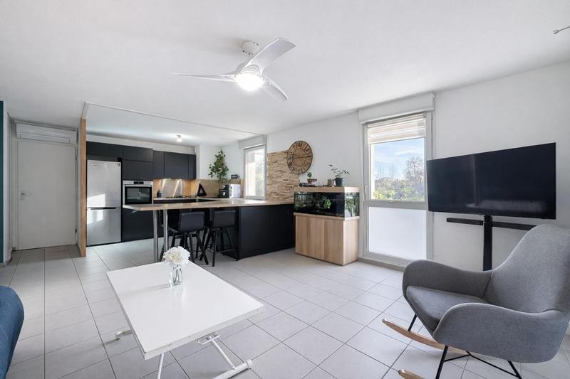 Appartement - 82 m² - 4 pièces