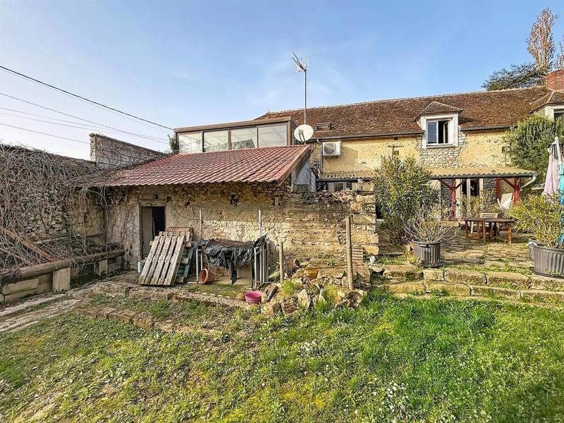 Maison - 220 m² - 4 pièces