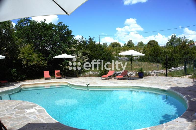 Maison en pierre - 550 m² - 18 pièces