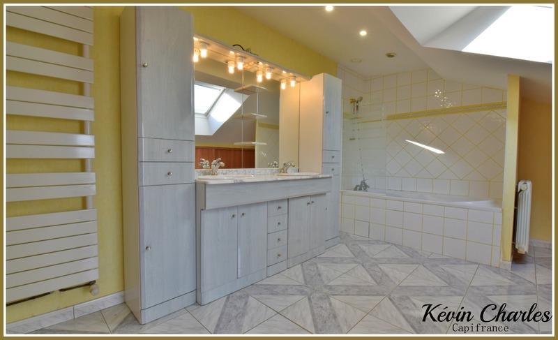 Maison - 167 m² - 7 pièces