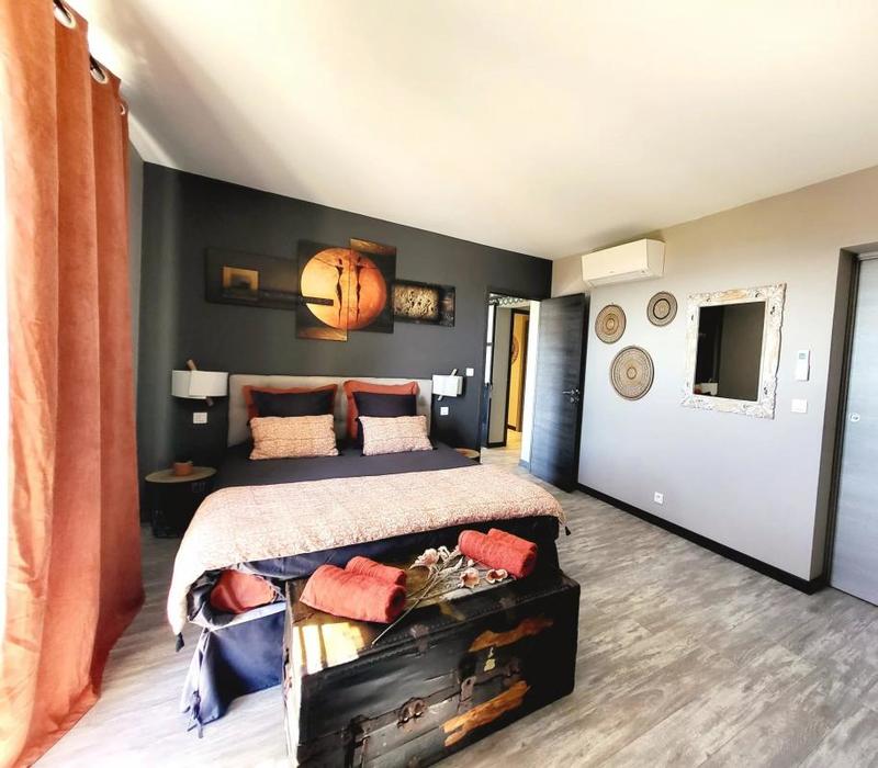 Propriété - 224 m² - 8 pièces