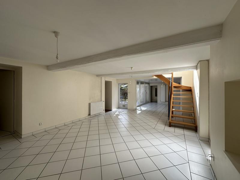 Maison ancienne - 151 m² - 8 pièces