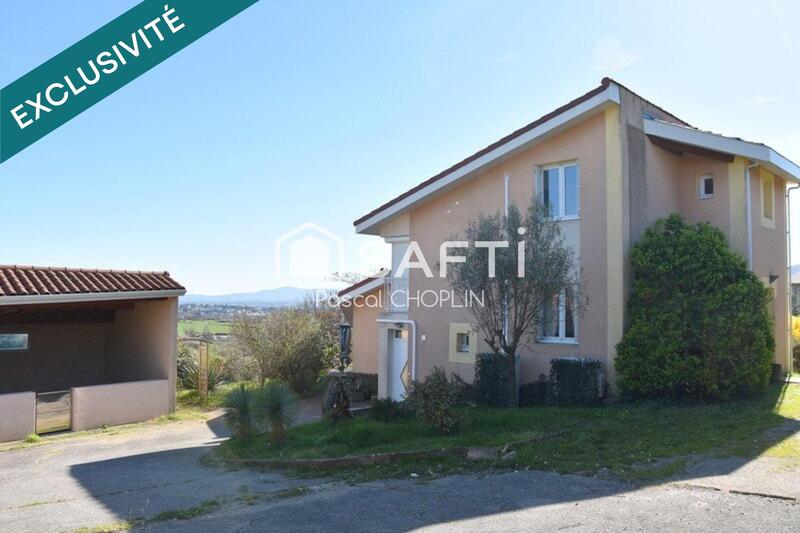 Maison - 274 m² - 11 pièces