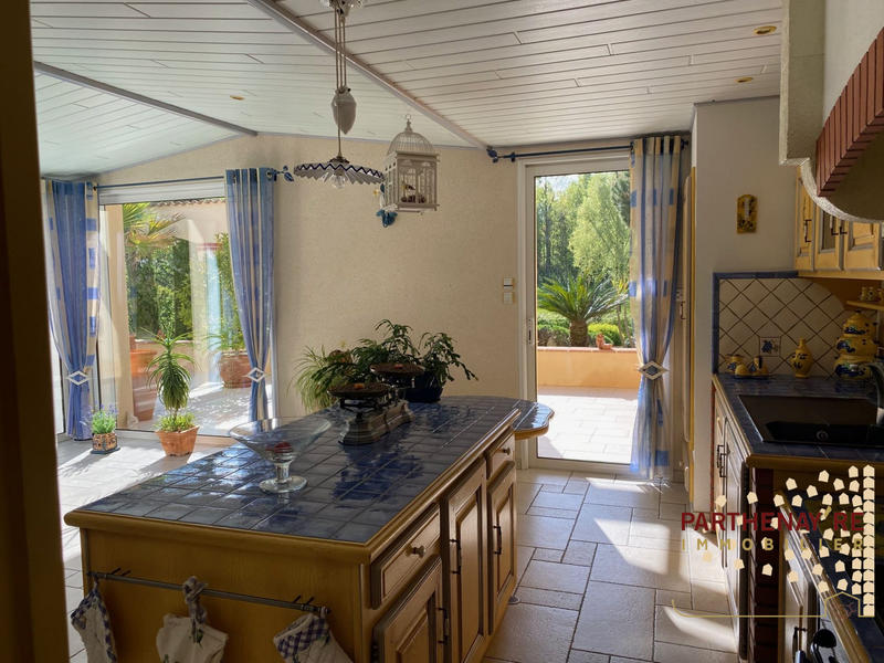 Maison - 164 m² - 7 pièces