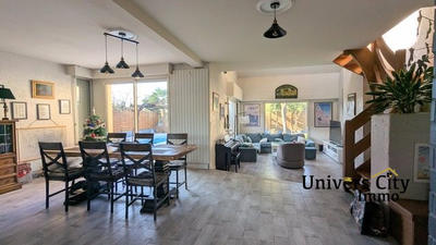 Maison - 186 m² - 7 pièces