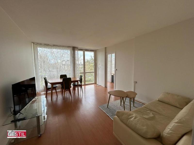 Appartement - 81 m² - 4 pièces