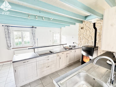 Maison - 98 m² - 4 pièces