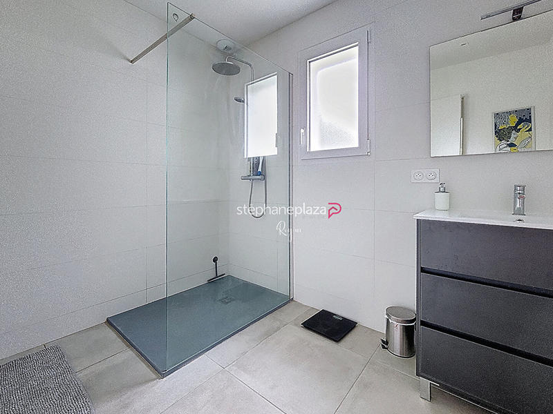 Maison - 174 m² - 6 pièces