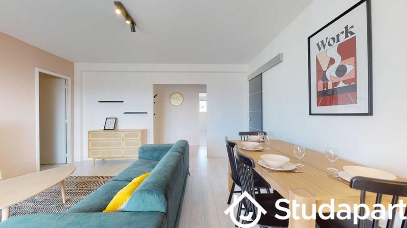 Chambre - 11 m² - 1 pièce