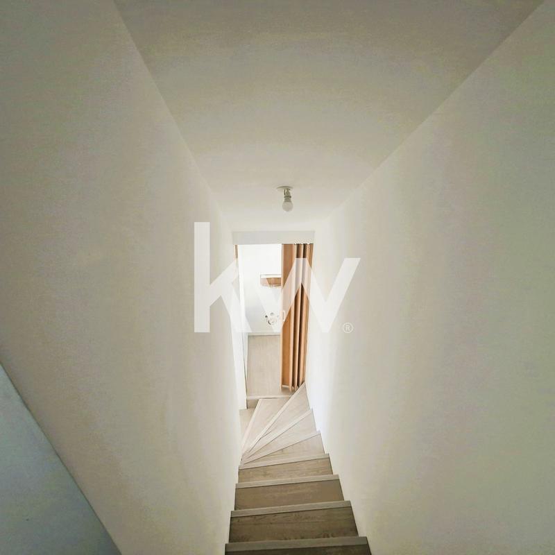 Maison - 94 m² - 5 pièces