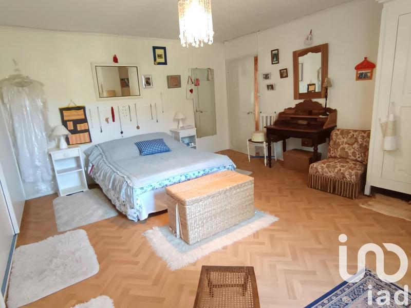 Maison de campagne - 365 m² - 12 pièces