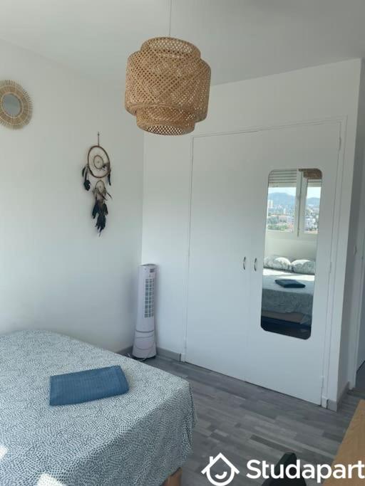 Chambre - 8 m² - 1 pièce