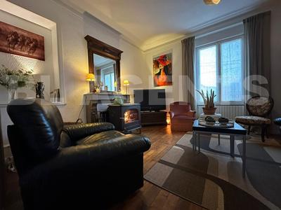 Maison - 247 m² - 10 pièces