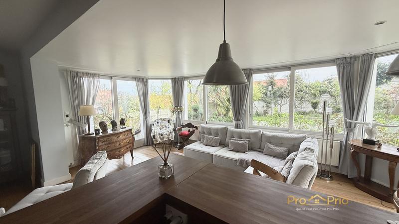 Maison - 127 m² - 5 pièces