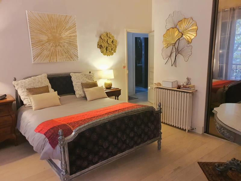 Appartement - 196 m² - 6 pièces