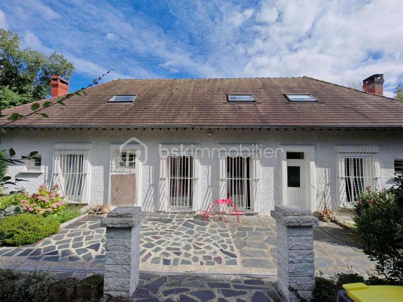 Pavillon - 416 m² - 11 pièces