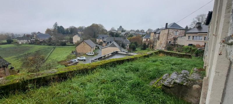 Maison - 310 m² - 6 pièces