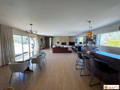 Villa - 205 m² - 5 pièces