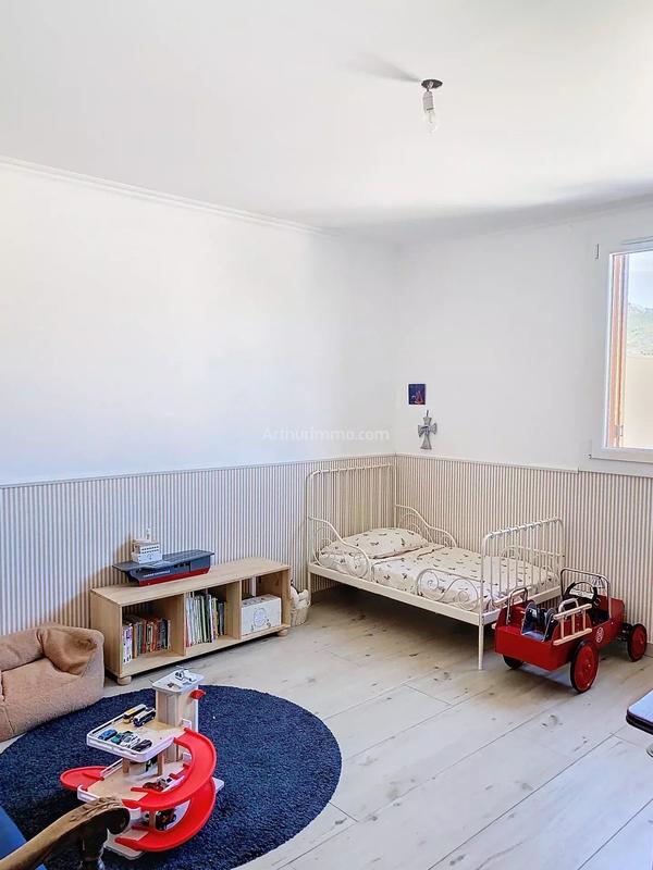 Appartement - 90 m² - 5 pièces